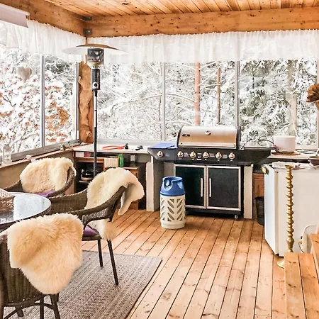 3 Bedroom Stunning In *