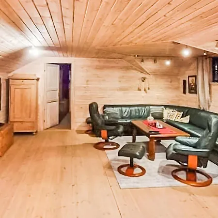3 Bedroom Stunning In Prázdninový dům Drangedal